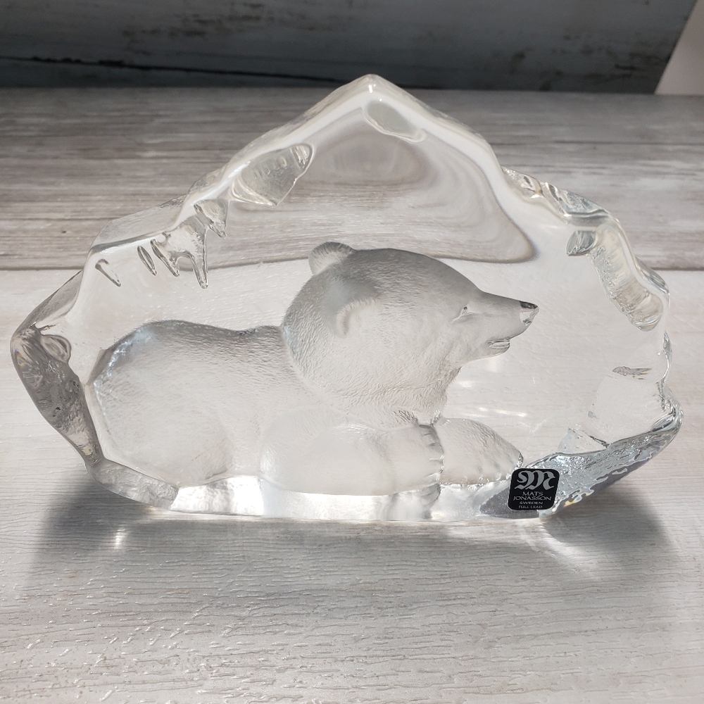 Mats Janasson Sweden Full Lead Polar Bear Sculpture Clear 3D Paperweight Sign